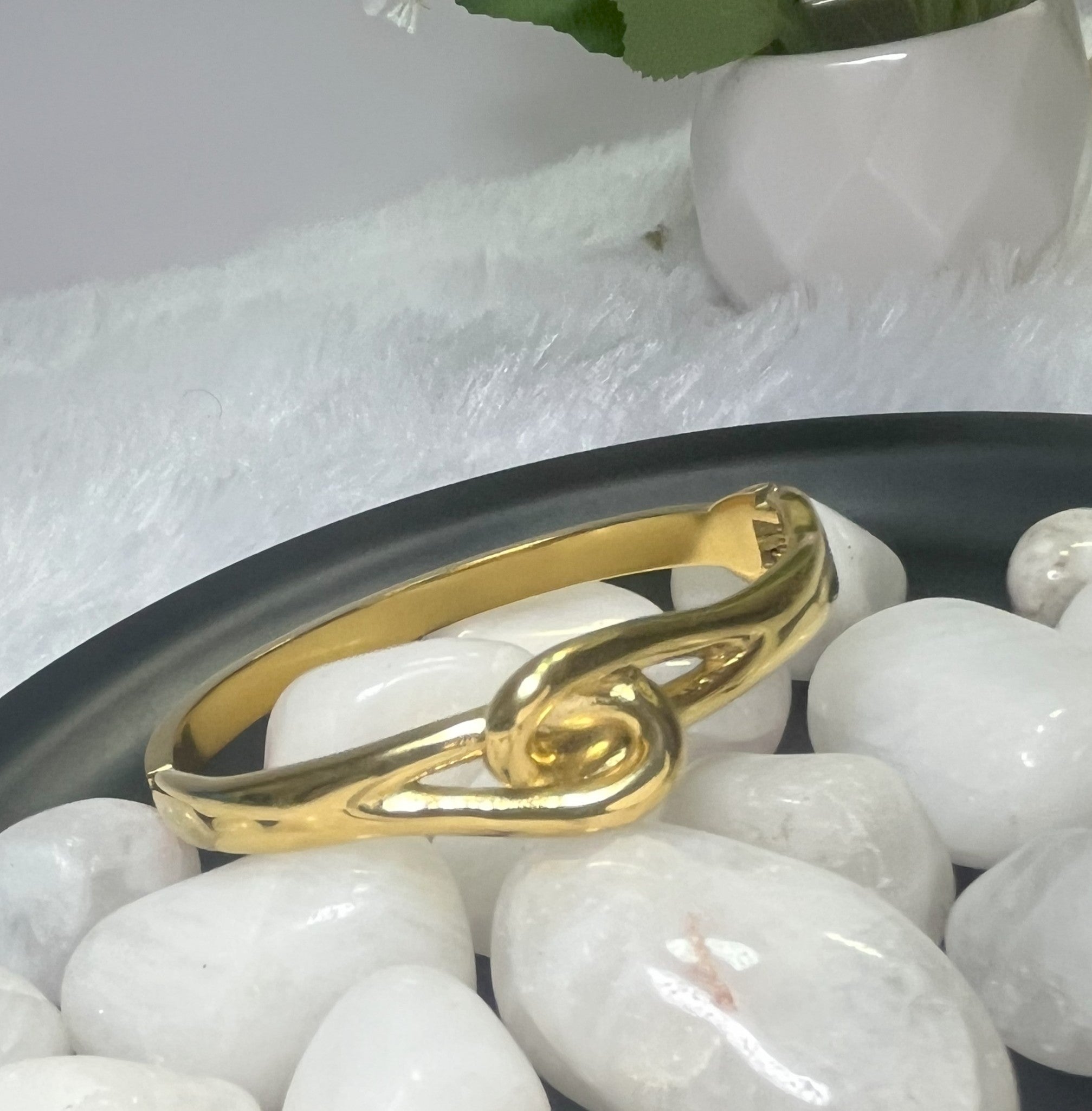 Premium Gold-Plated Knot Design Kada