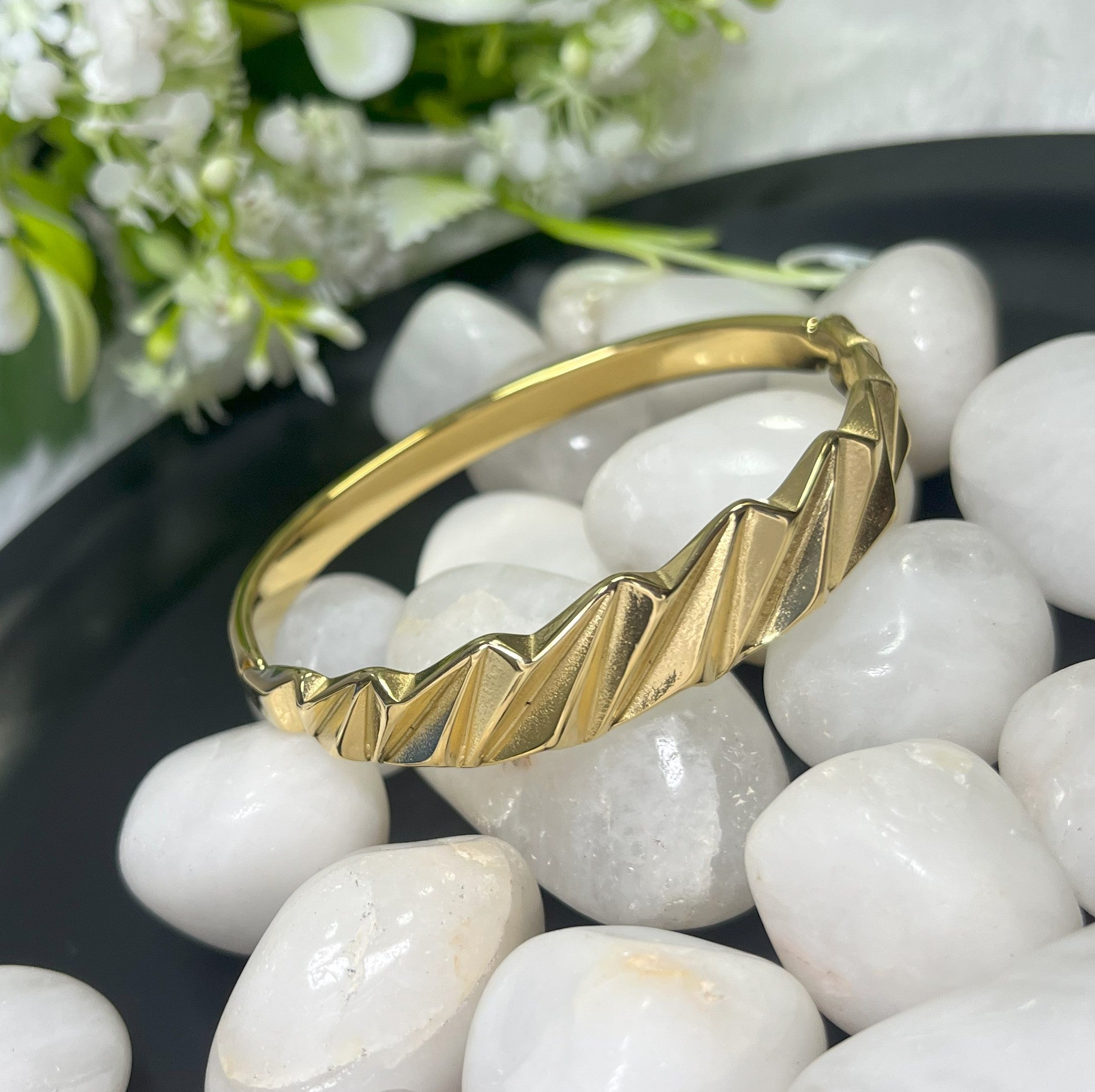 Premium Gold-Plated Zigzag Kada