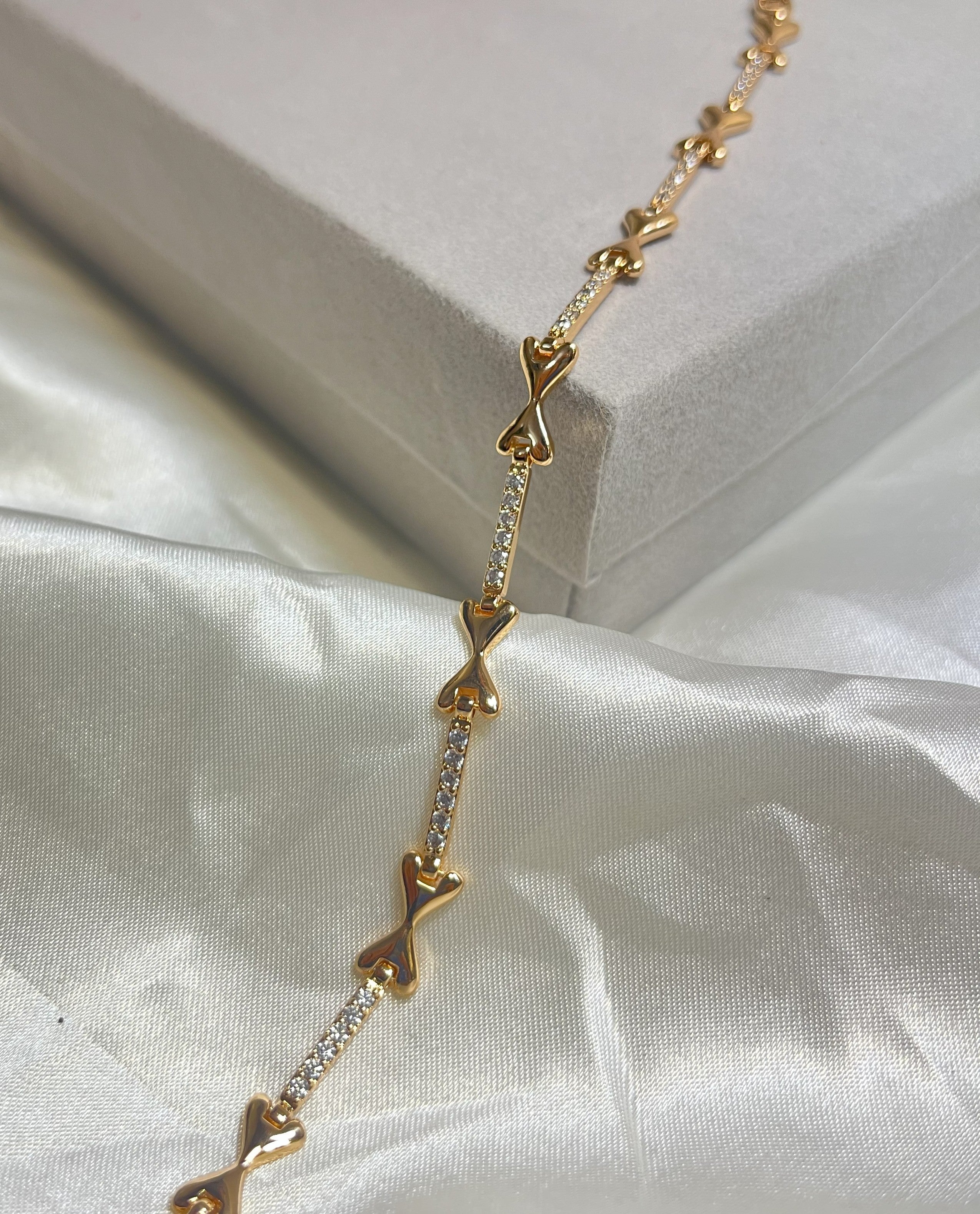 ✨Rose Gold Bow AD Bracelet✨