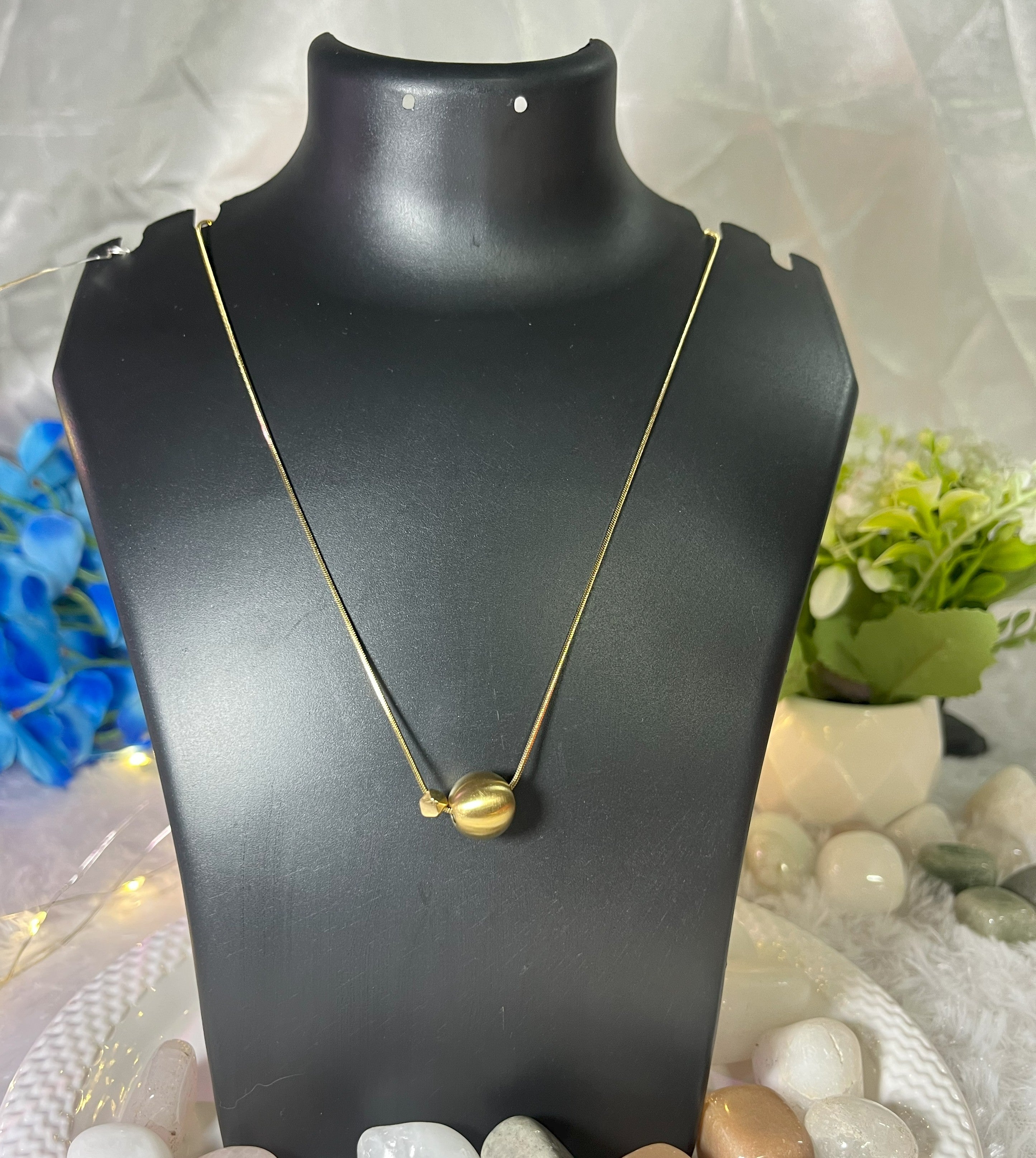 Golden Orb Minimal Chain