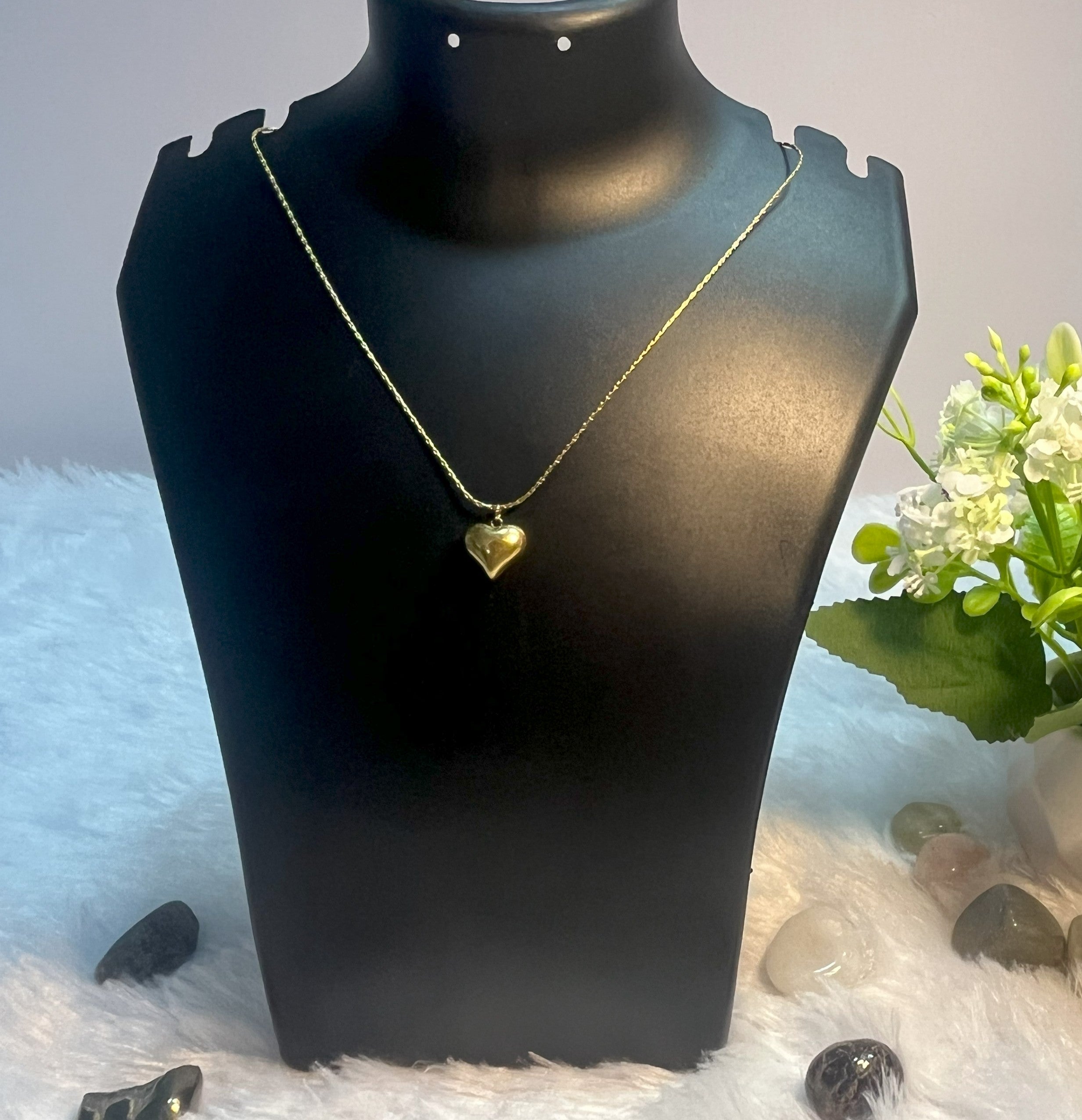 💛 Premium Gold-Tone Heart Pendant Necklace 💛