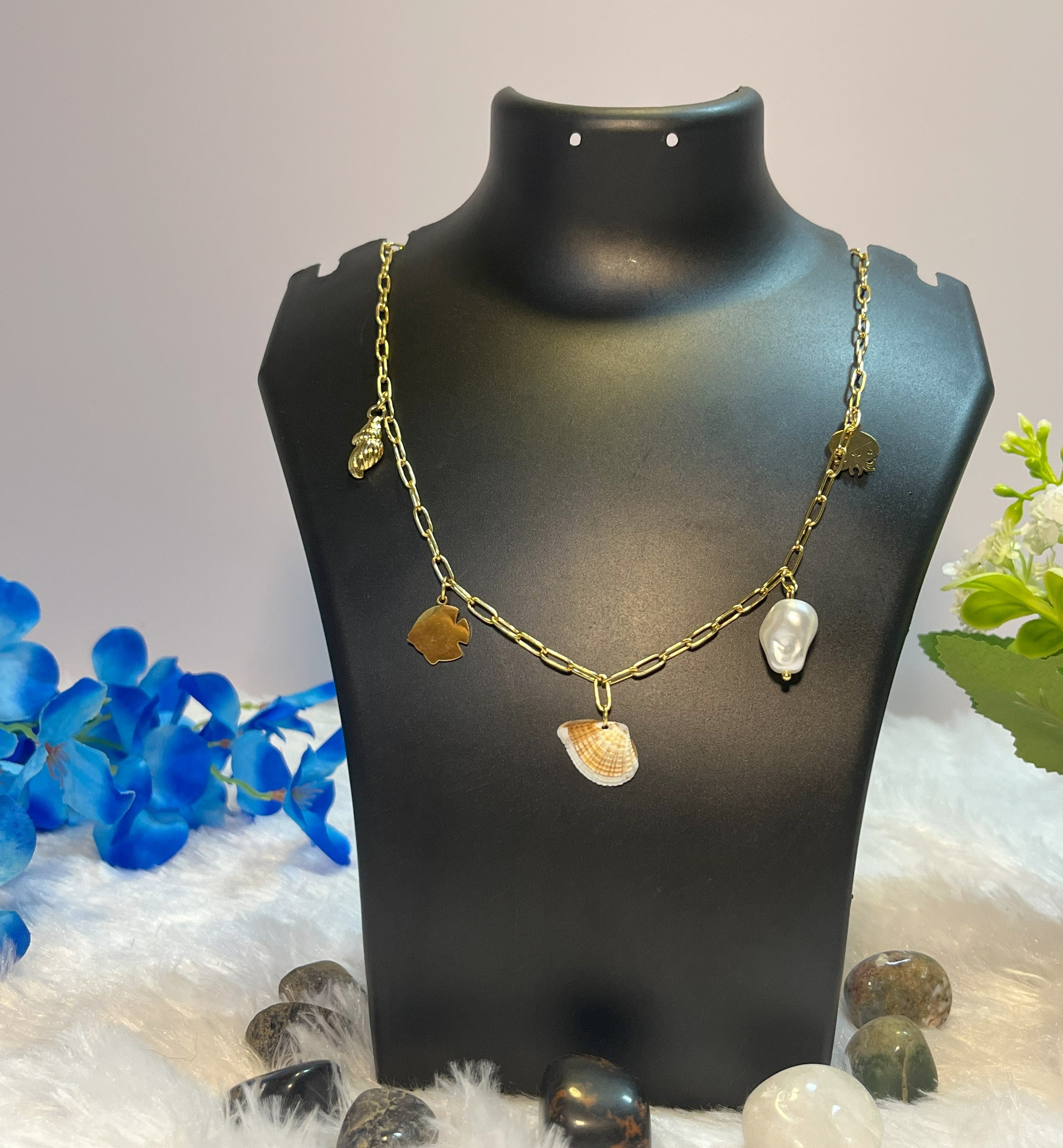 🌴 Premium Coastal Charm Necklace – Gold Edition 🌴