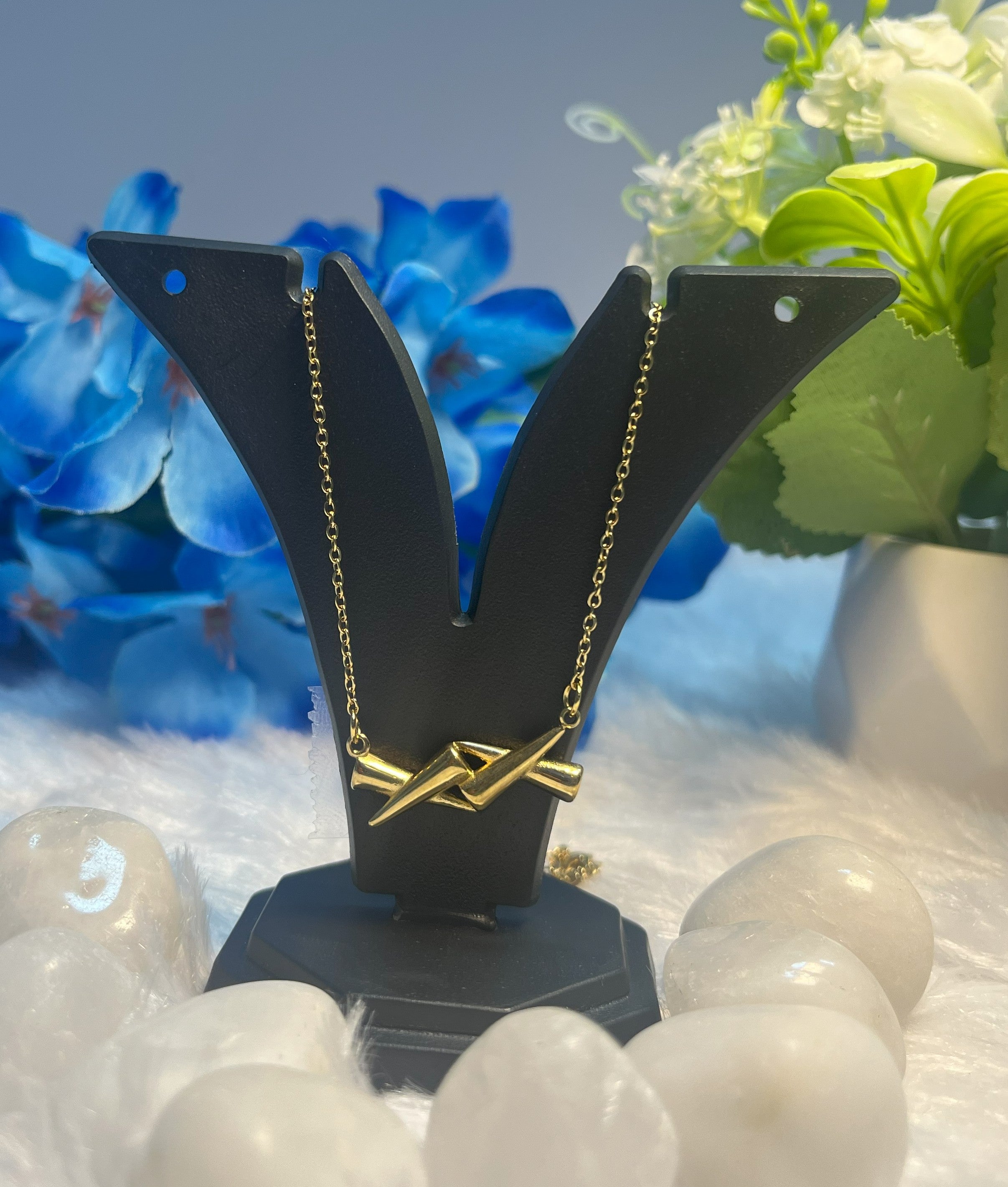 ⚡ Premium Cross-Bar Pendant Necklace ⚡