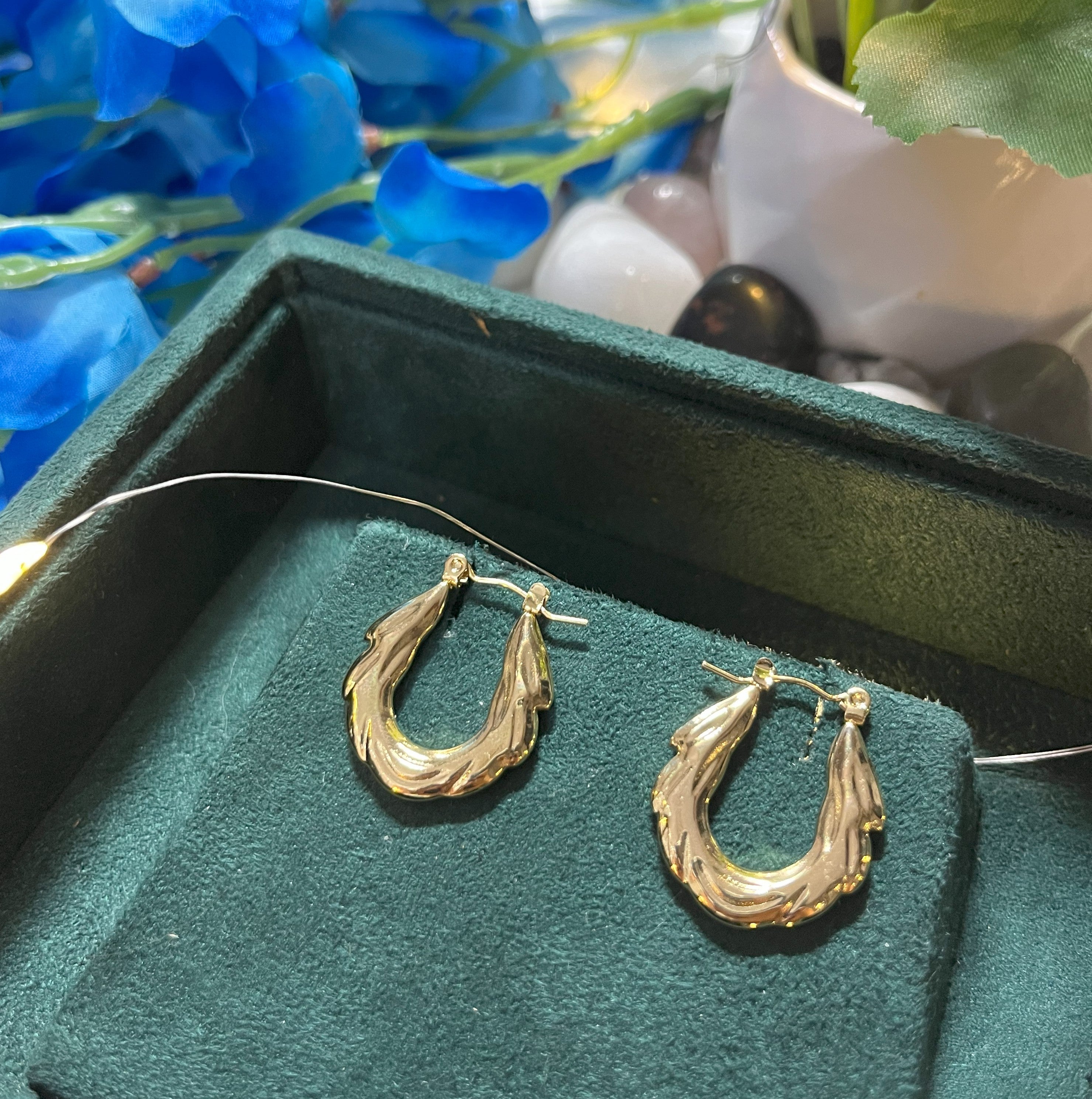 Golden Flame Hoop Earrings – Premium Sculpted Shine
