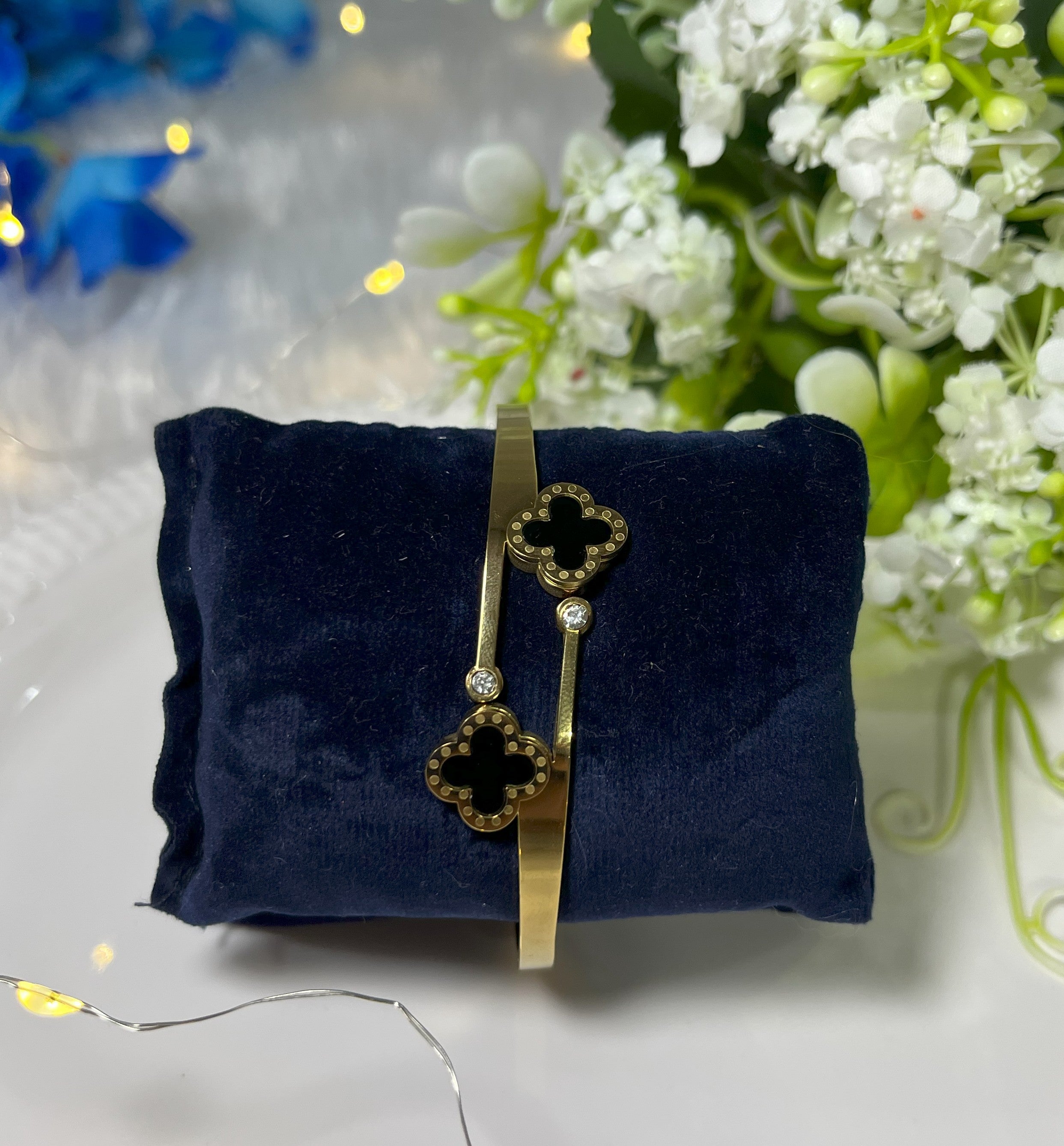 Royal Clover Kada – Black Enamel & Gold Finish