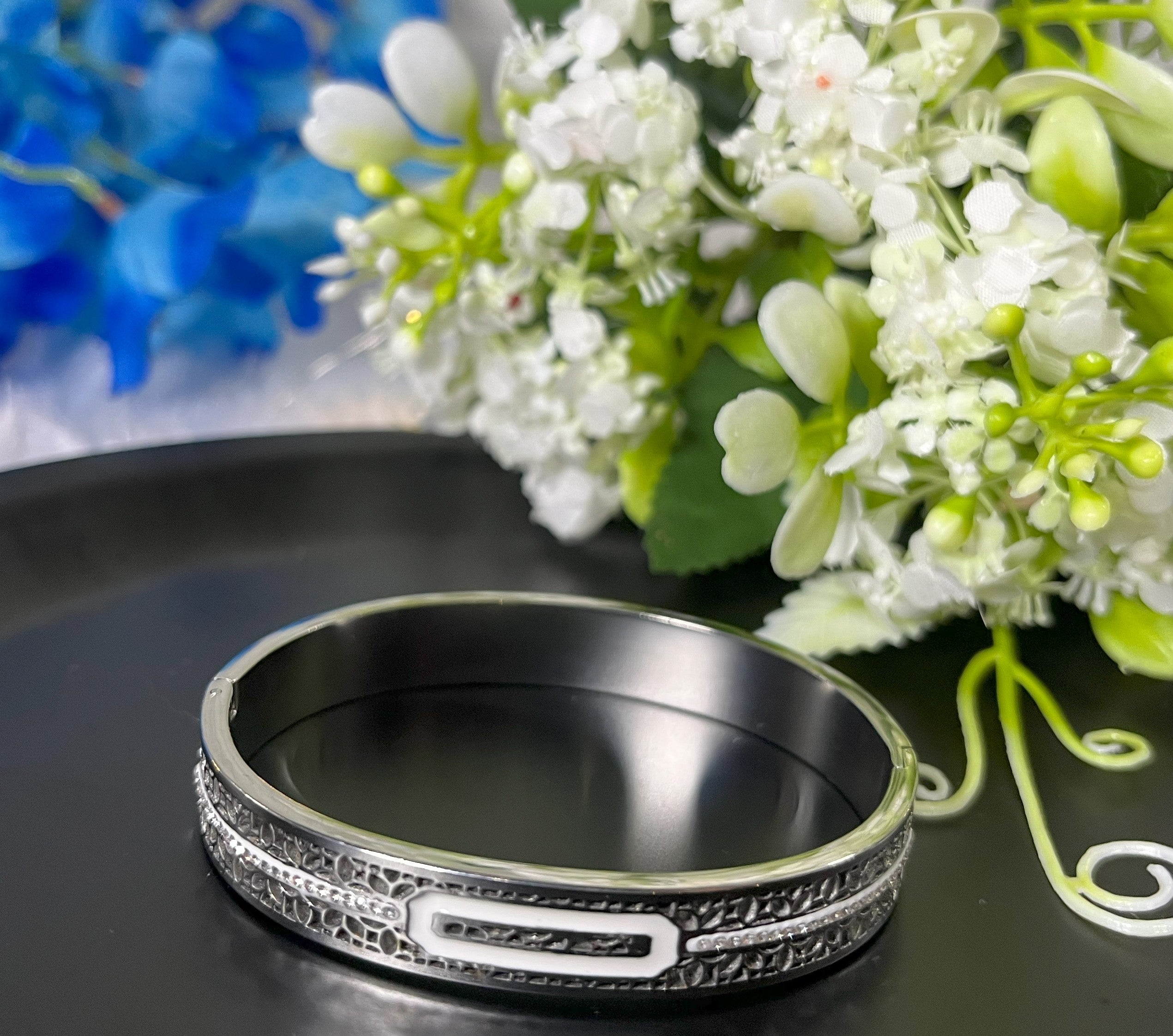 Textured Luxe white Kada