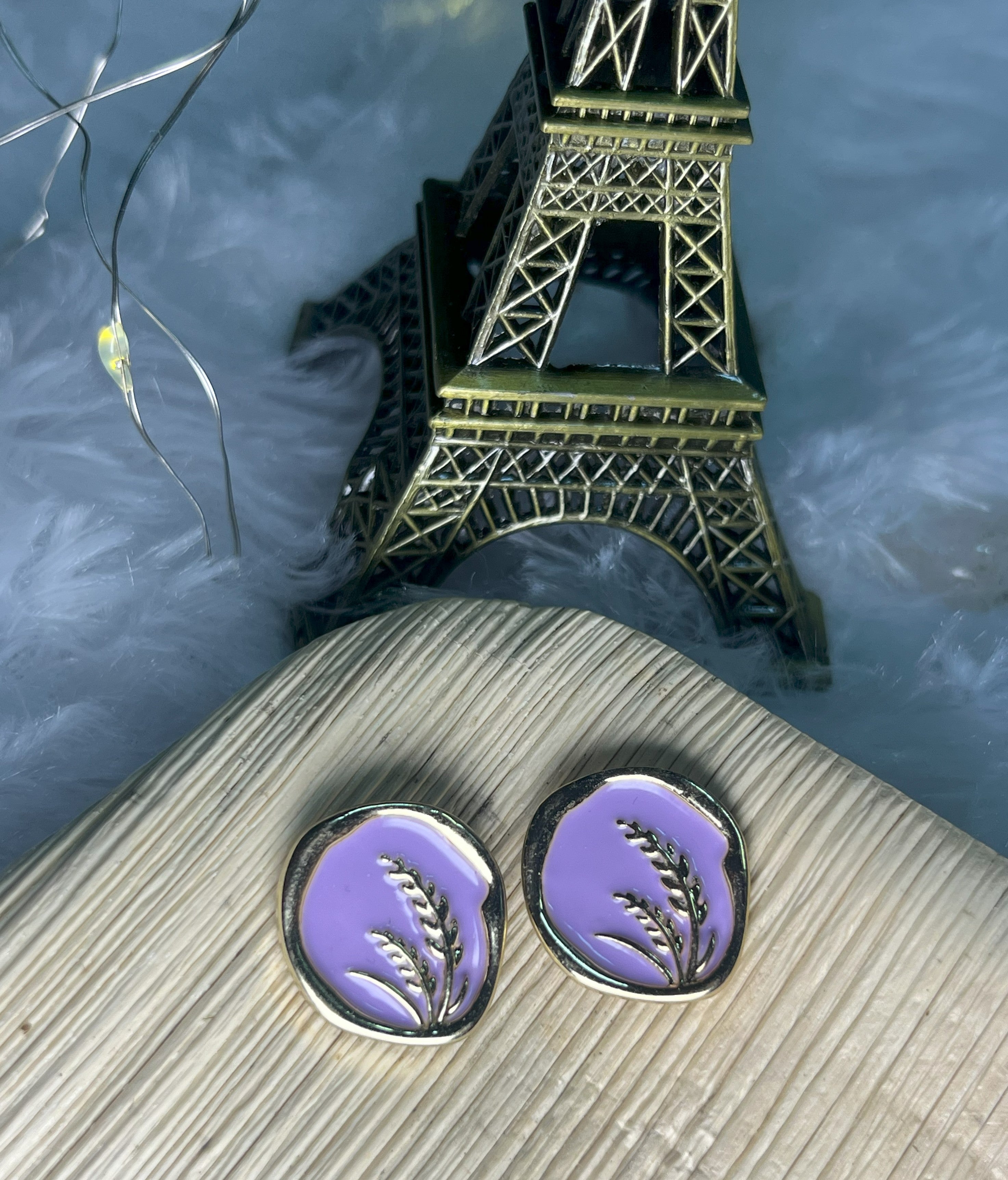🌿 Vintage Wax-Stamp Studs – Premium Charm