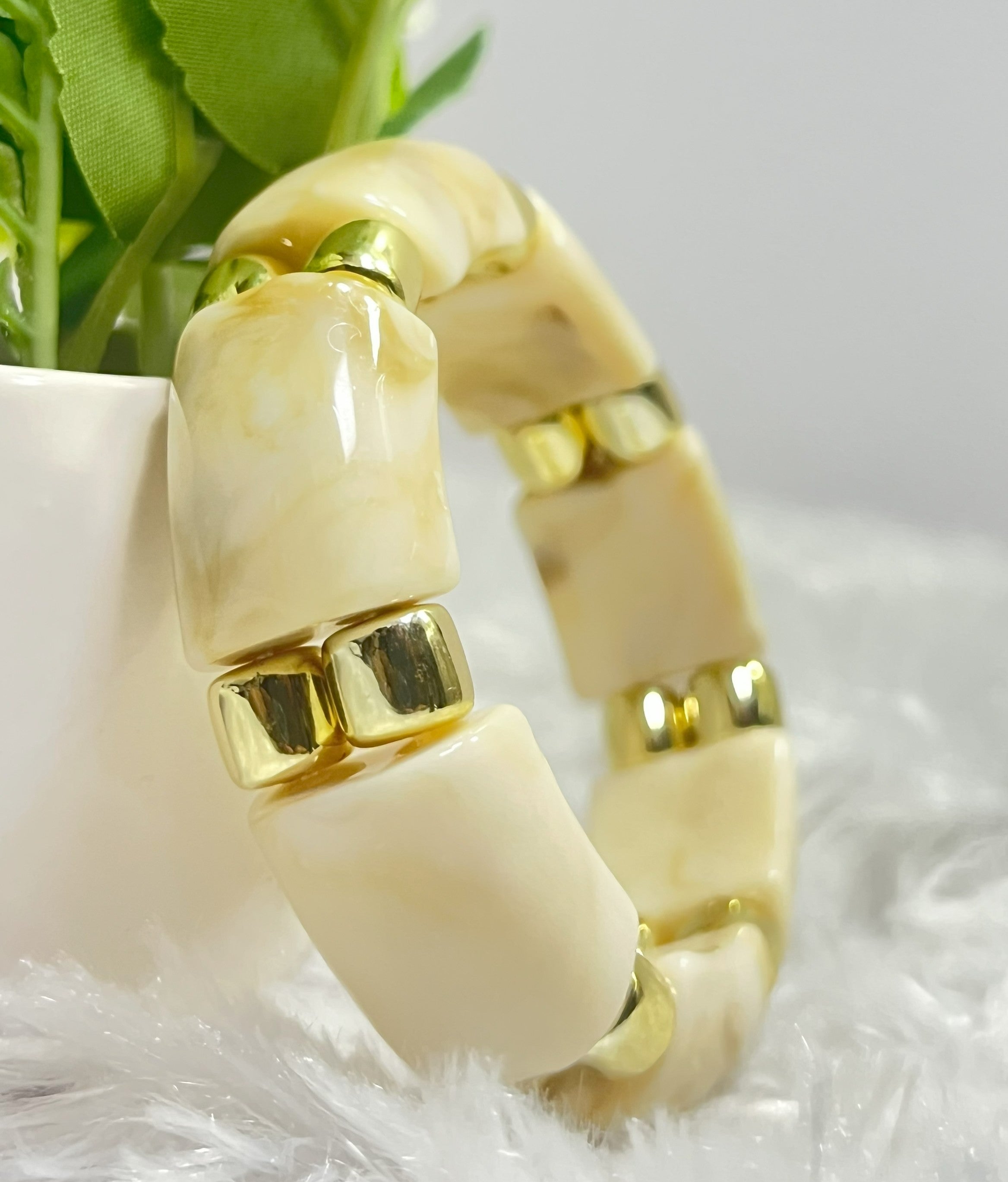 Premium Beige Marble-Effect Gold Accent Bracelet